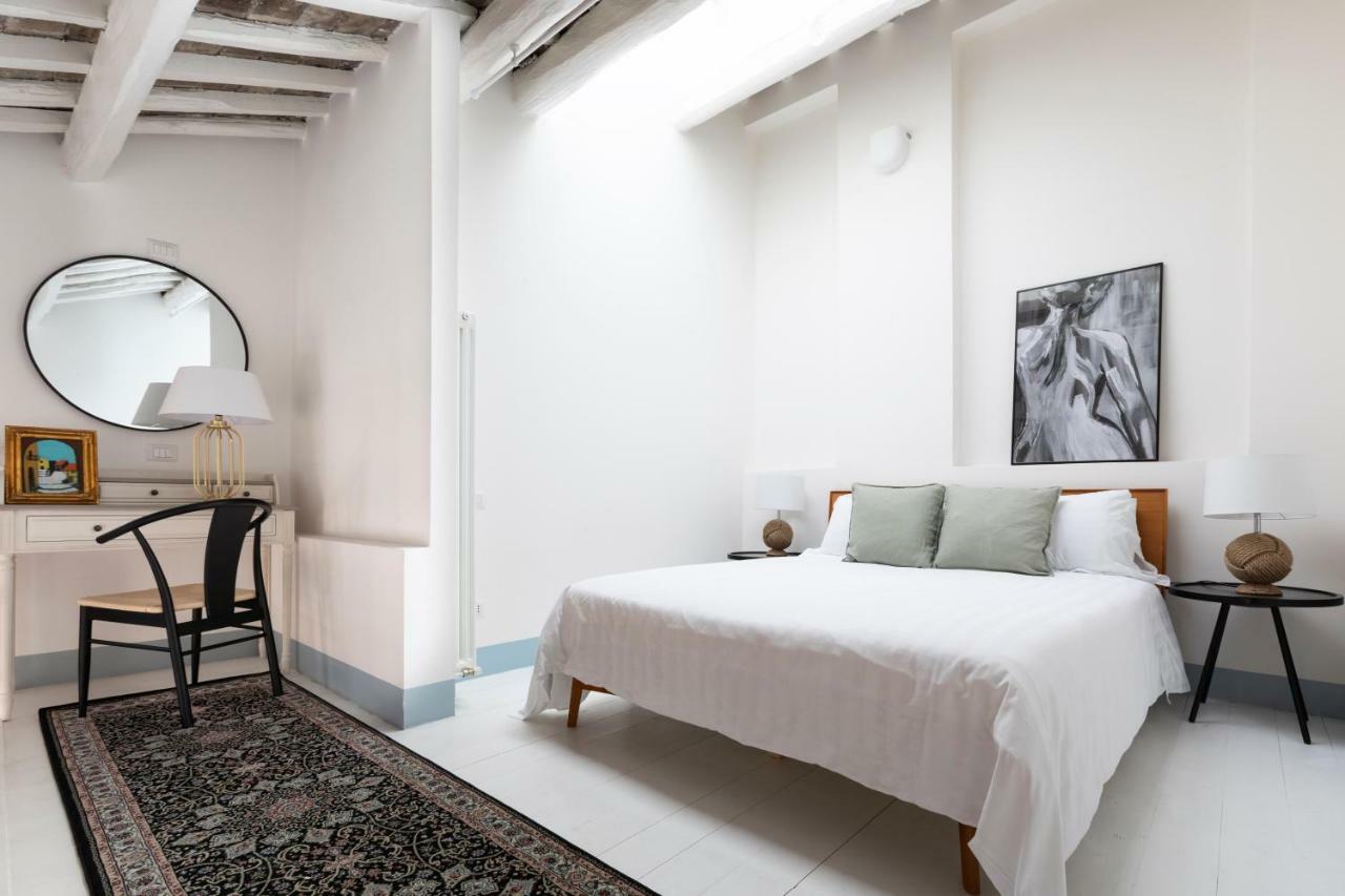 Aparthotel Sonder - Piazza Trilussa à Rome Extérieur photo